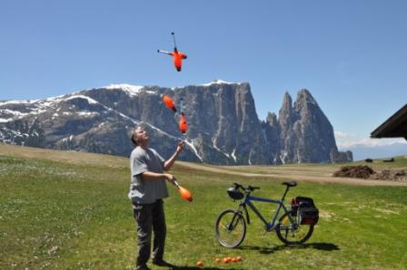 Gaukler Harry Hirsch auf der Seiser Alm