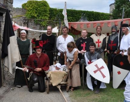 Templerritter mit Gaukler am Rimparer Schlossfest 2010